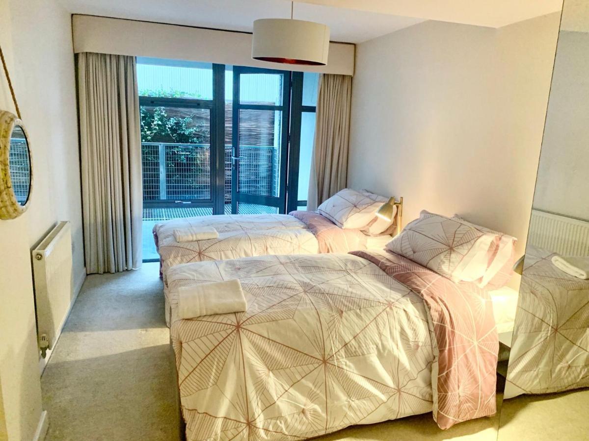Large American Loft Style Apartment Close To Centre London Exterior photo